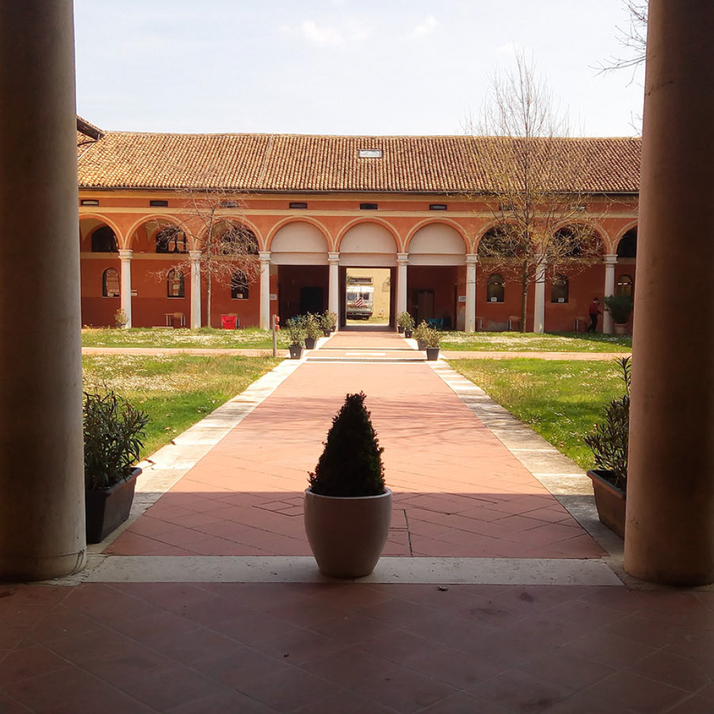 Biblioteca Mediateca 